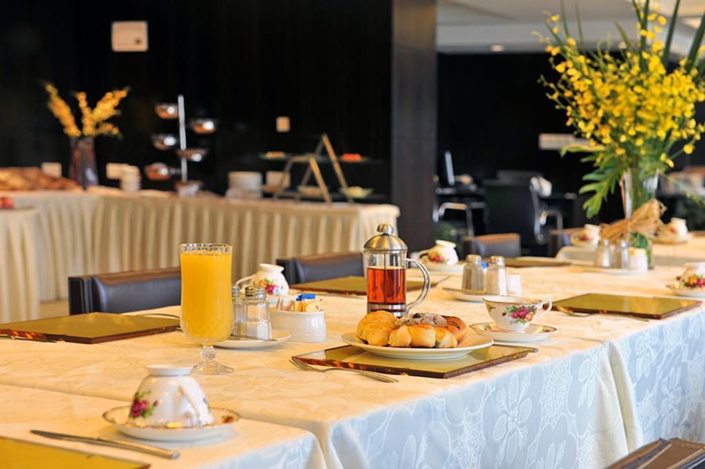 Ramada Plaza Shanghai Gateway Dış mekan fotoğraf