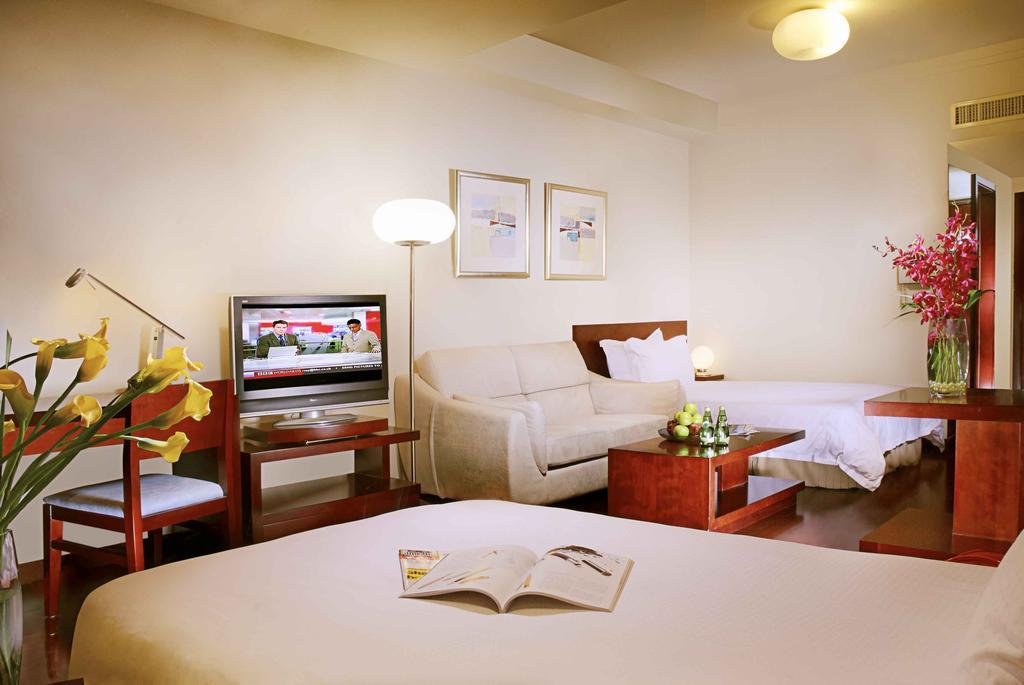 Ramada Plaza Shanghai Gateway Oda fotoğraf